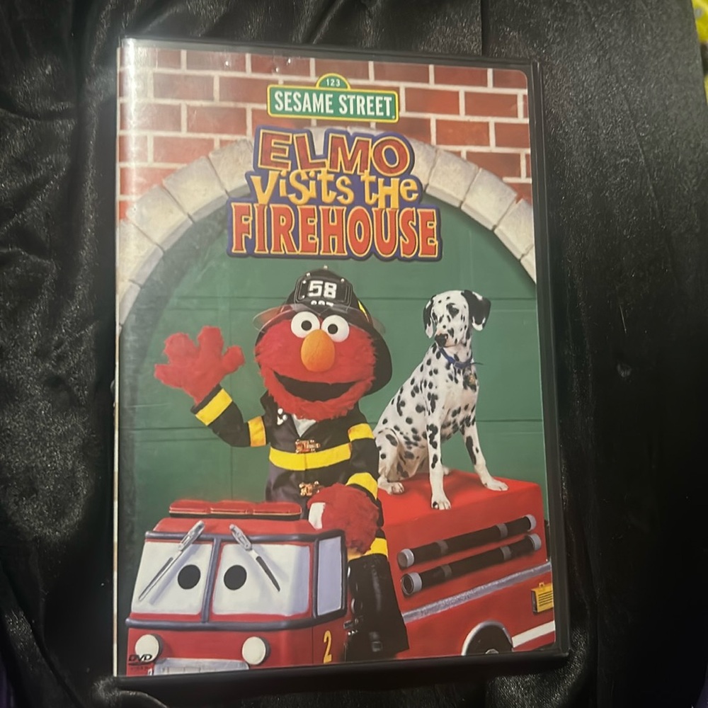 Elmo Visits the Firehouse DVD